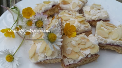 Cerita Kembara Kami Frambozen Kenari Kuih Sedap