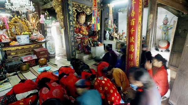 chuyen - Lễ hội, tín ngưỡng và chuyện bát nháo thời sản mạt 223844-Cung-Chua-600