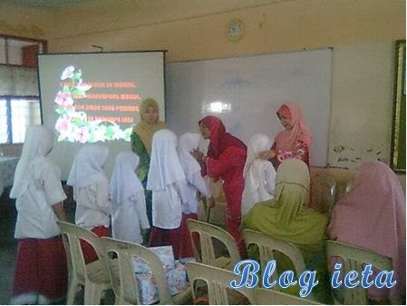MAJLIS JASAMU DIKENANG KISAH GURU, PENGALAMAN, Pengalaman hidup, Pengalaman Blogger, Sekolah Rendah Agama Al-Akram, MAJLIS JASAMU DIKENANG, belajar English dengan mudah, http://ieta-myblog.blogspot.com/2014/01/majlis-jasamu-dikenang.html