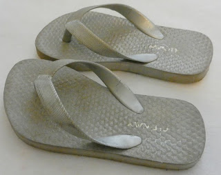 504 Main by Holly Lefevre: Guest Post: Fab DIY Flip Flops from A Couple ...