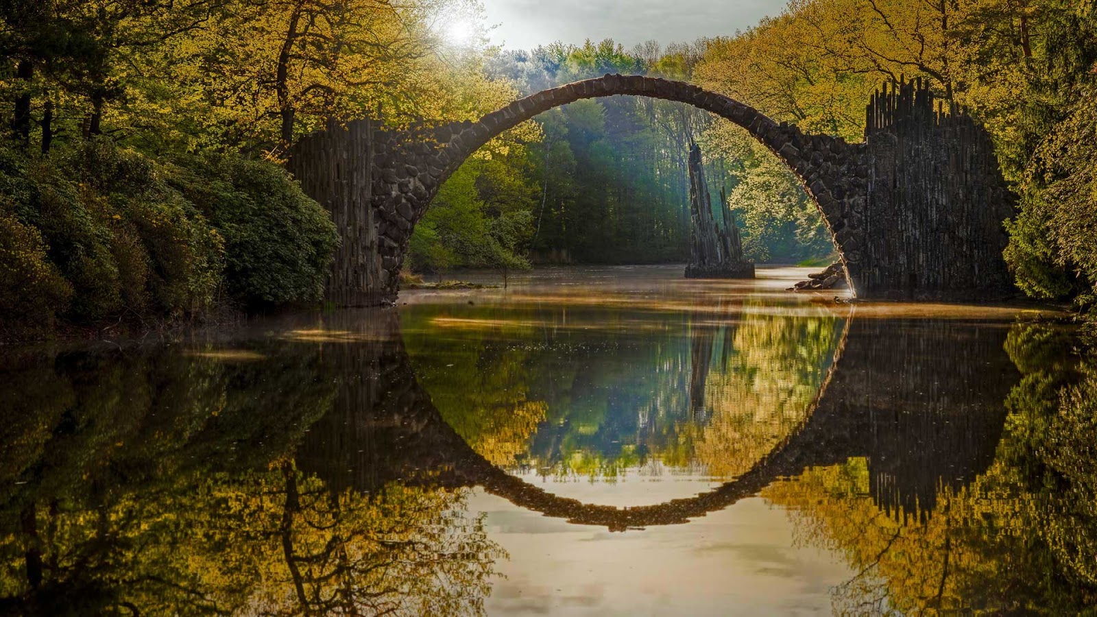 Rakotzbrücke (Rakotz Bridge), Kromlau, Germany Hd Background Rakotzbrücke (Rakotz Bridge), Kromlau, Germany Hd Background