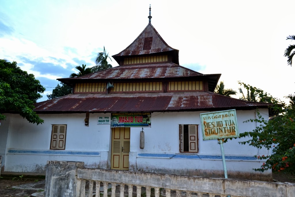 Minangkabau Arkeologia: Peninggalan Kerajaan Siguntur (abad 17)