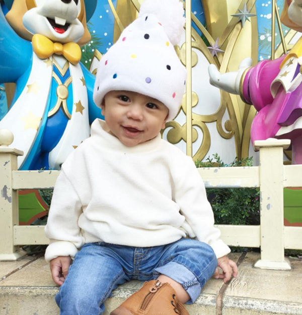 (Gambar) Aksi Comel Anak Norman Hakim, Memey Suhaiza Yang Mencuti Hati Pasti Buat Anda Geram Bila Tengok! (Gambar) Aksi Comel Anak Norman Hakim, Memey Suhaiza Yang Mencuti Hati Pasti Buat Anda Geram Bila Tengok!