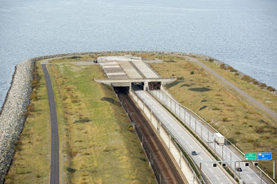 El pont que connecta Dinamarca i Suècia El pont que connecta Dinamarca i Suècia