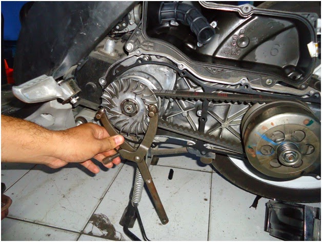 Membongkar dan servis cvt matik injeksi