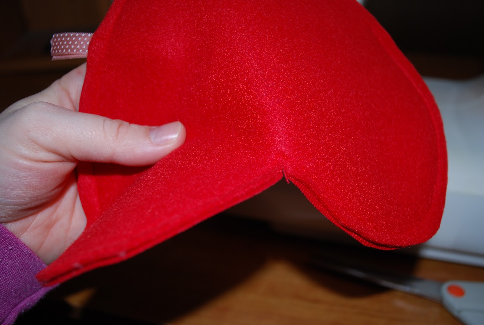 How to Sew Heart Shaped Hand Warmer Sisters, What!