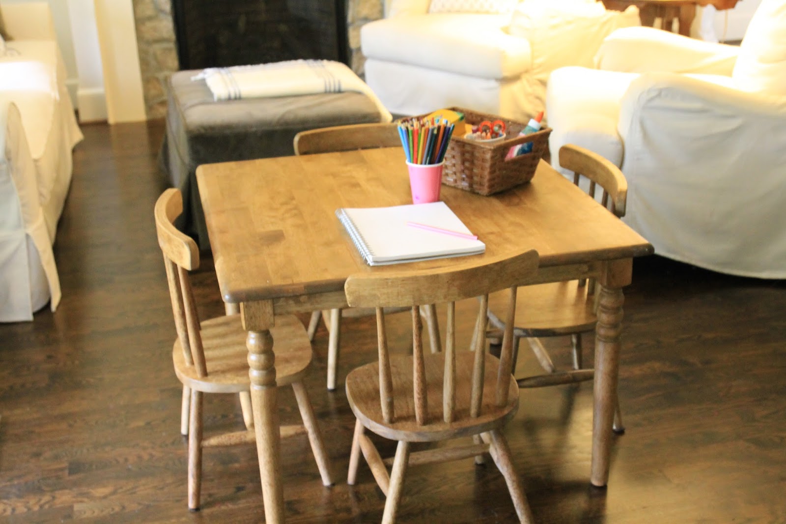 unfinished kids table and chairs