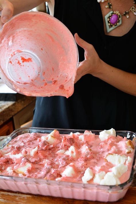 This no bake strawberry cake recipe is my favorite strawberry dessert that my mom used to make when I was a kid!