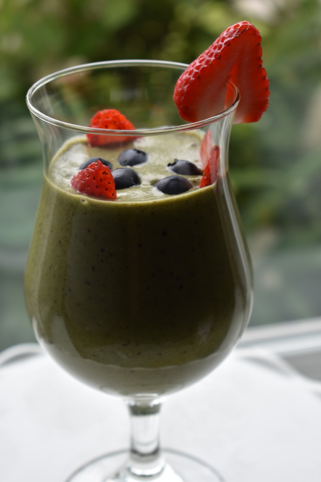 Super Smoothie Gluten Free, Dairy Free, Nut Free Kid Approved Living