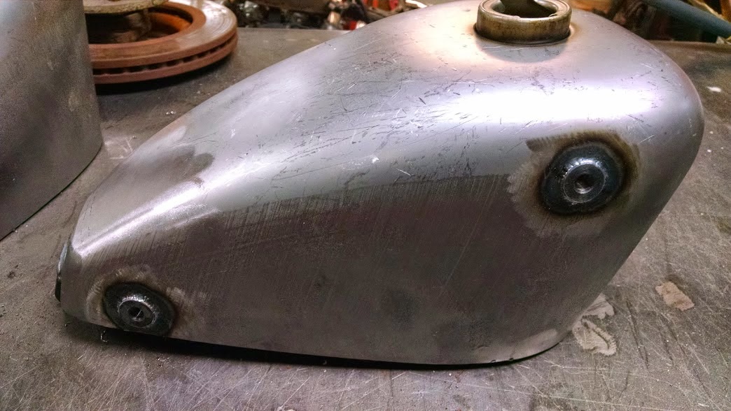 Rullo Custom Cycles How To Pressure Test A Motorcycle Gas Tank How To Pressure Test A Motorcycle Gas Tank