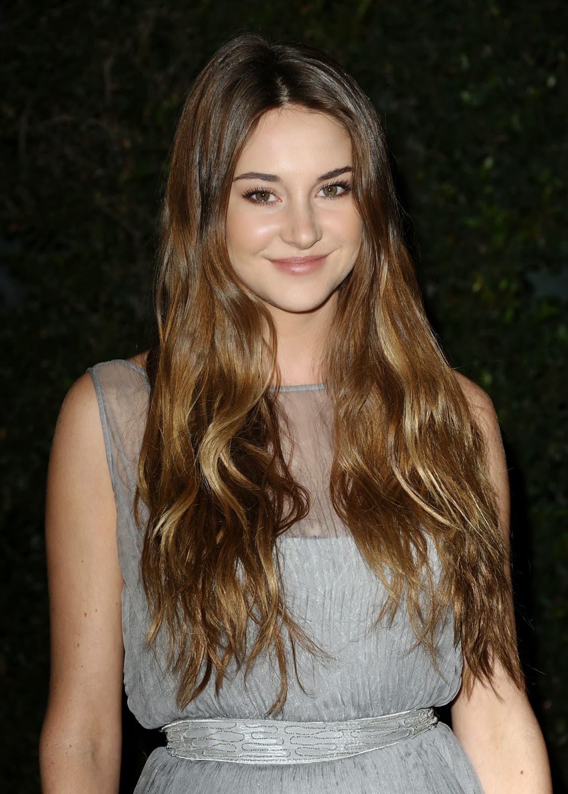 Red Carpet Dresses: Shailene Woodley - 3rd Annual Governors Award