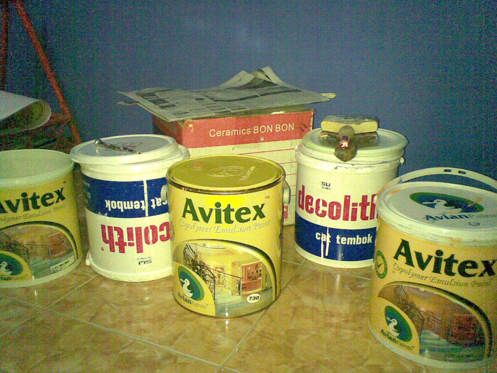 CAT TEMBOK | Malam Larut