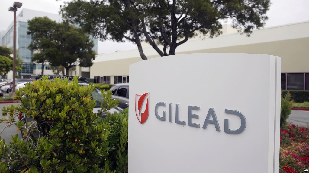 En esta foto del 9 de julio de 2015 se ve la sede de Gilead Sciences en Foster City, California / AP