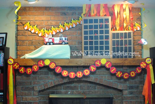 Firetruck (Fireman, Fire) Theme Preschooler Birthday Party at directorjewels.com. Ideas for Decorations and Games.