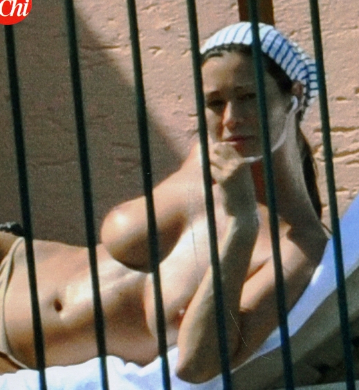 Amanda arcuri naked