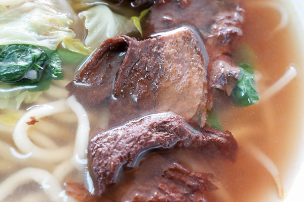 台中大里香香素食|藥膳湯麵、各種滷菜,大里平價鐵皮屋素食小吃 台中大里香香素食|藥膳湯麵、各種滷菜,大里平價鐵皮屋素食小吃