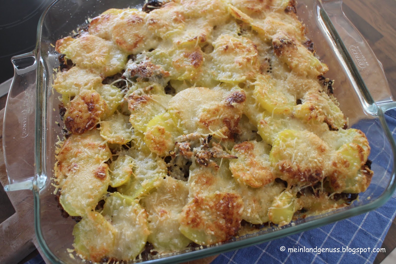 mein Land und Gartengenuss : Kartoffel-Hackauflauf mit Gorgonzola