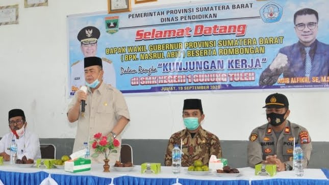 Nasrul Abit: Jangan Sampai Lulusan SMK Selama Ini, Banyak yang Tidak Punya Keahlian Nasrul Abit: Jangan Sampai Lulusan SMK Selama Ini, Banyak yang Tidak Punya Keahlian