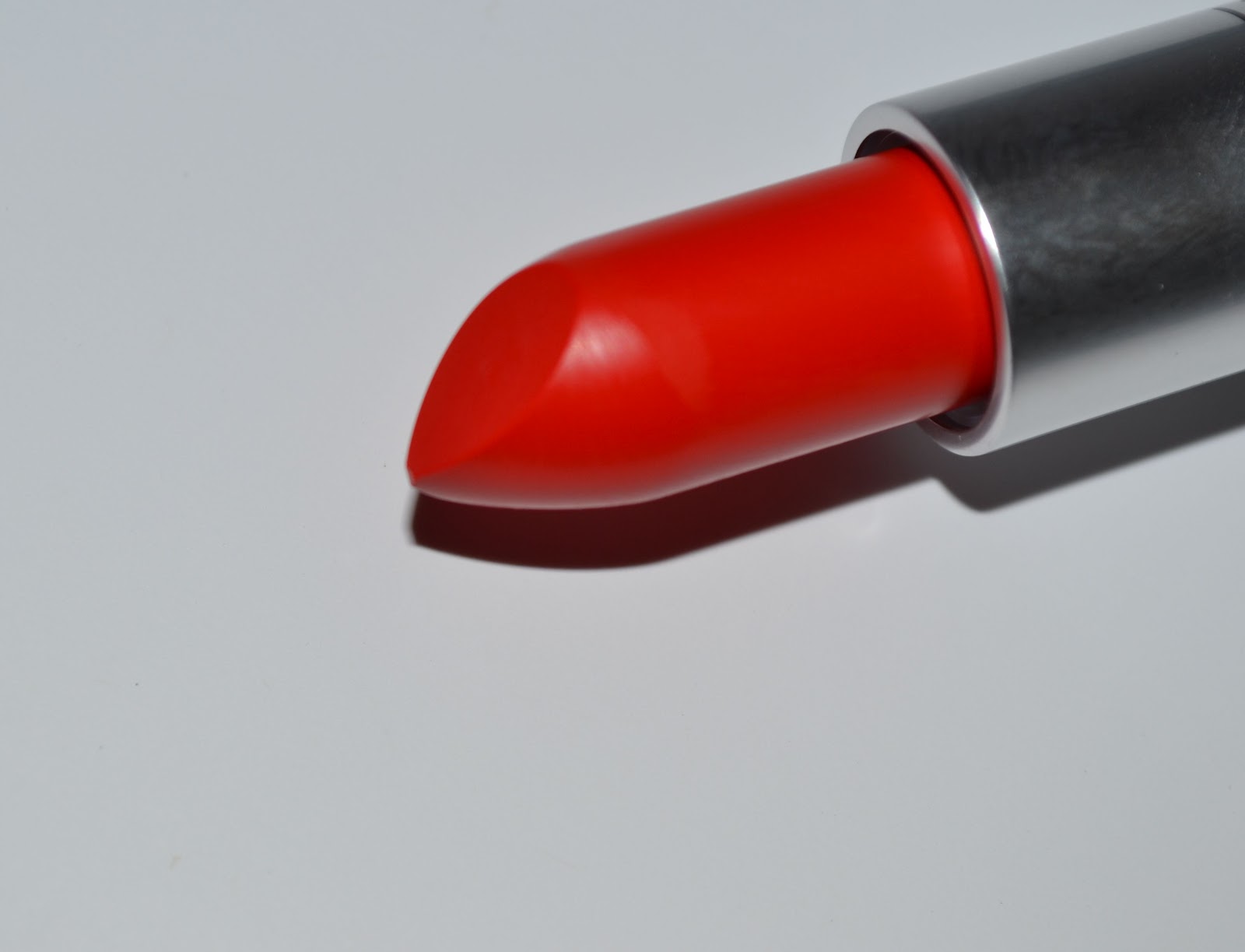MakeUpVitamins Mac Lady Danger Lipstick Swatch & Review