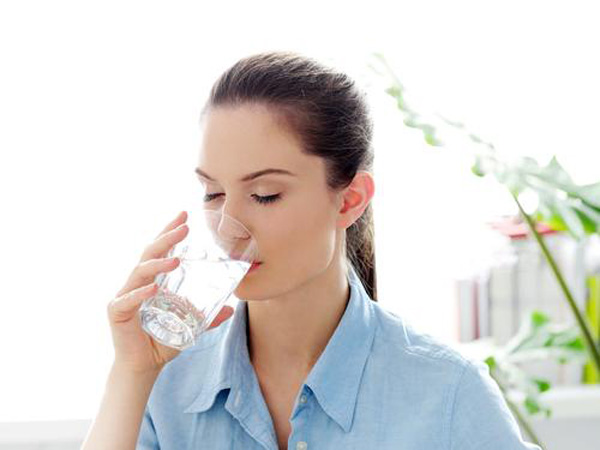7 cách giúp tóc mọc nhanh, dài và đẹp một cách tự nhiên 7 cách giúp tóc mọc nhanh, dài và đẹp một cách tự nhiên
