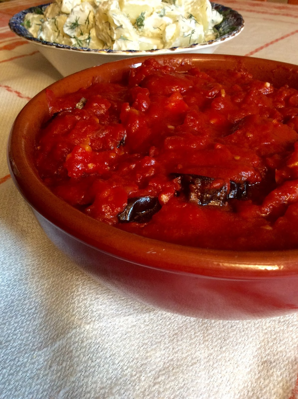 Chez Maximka Aubergines in tomato sauce