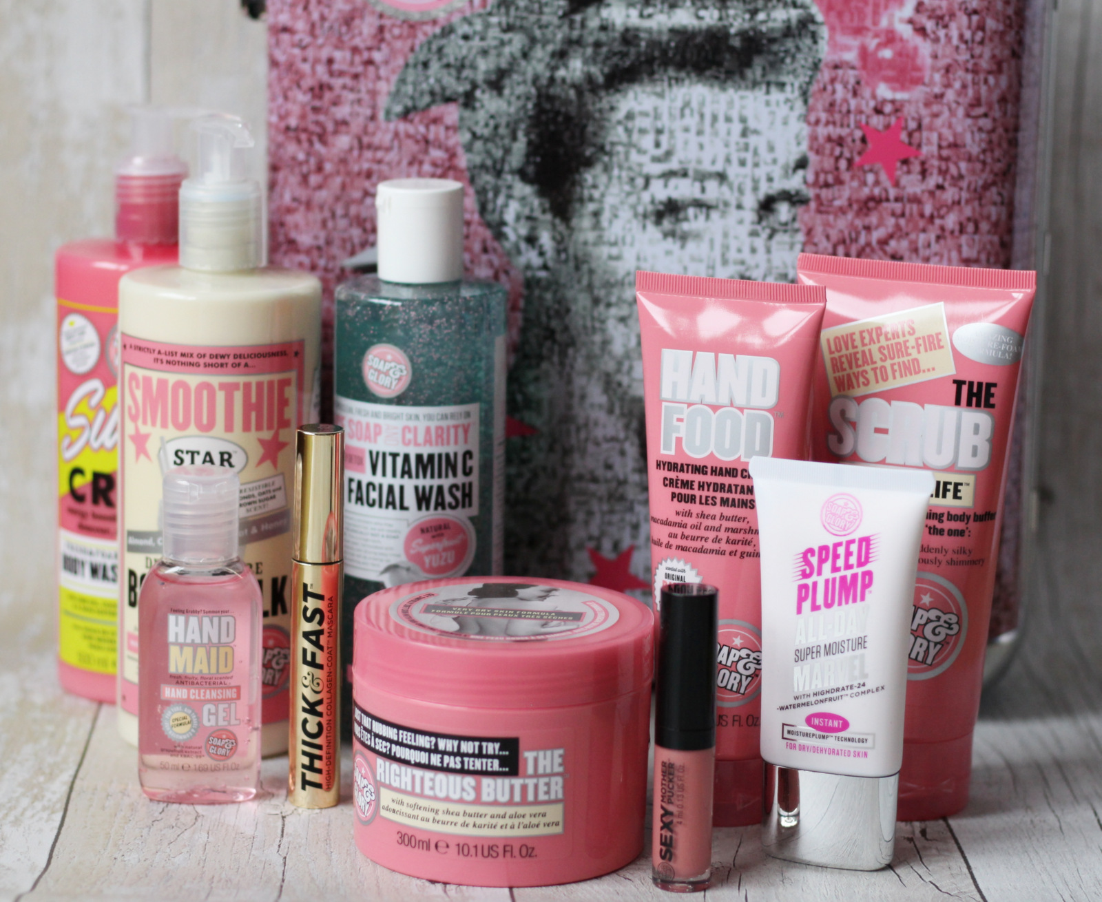 Soap & Glory The Whole Glam Lot Boots Star Gift Strawberry Blonde
