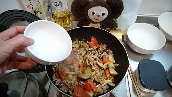 ナスとトマトが入った豚しょうが焼きの作り方（3）