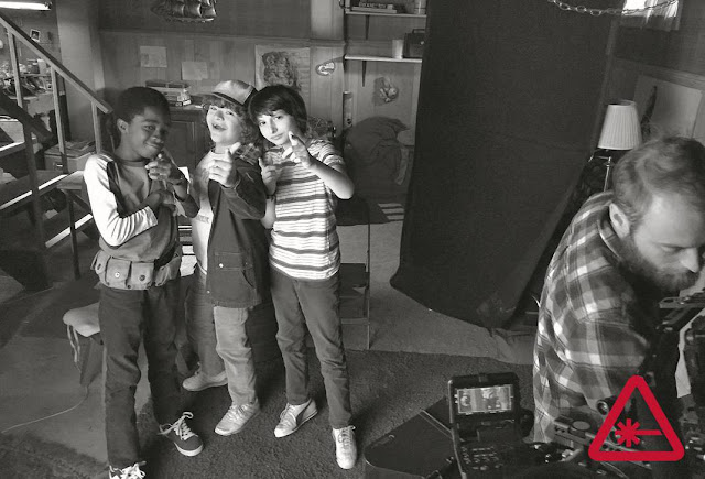 Stranger Things Worlds Turned Upside Down foto Stranger Things Worlds Turned Upside Down foto