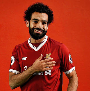 فوز محمد صلاح افضل لاعب لعام 2017 ( الف مبروك لكل المصريين ) فوز محمد صلاح افضل لاعب لعام 2017 ( الف مبروك لكل المصريين )