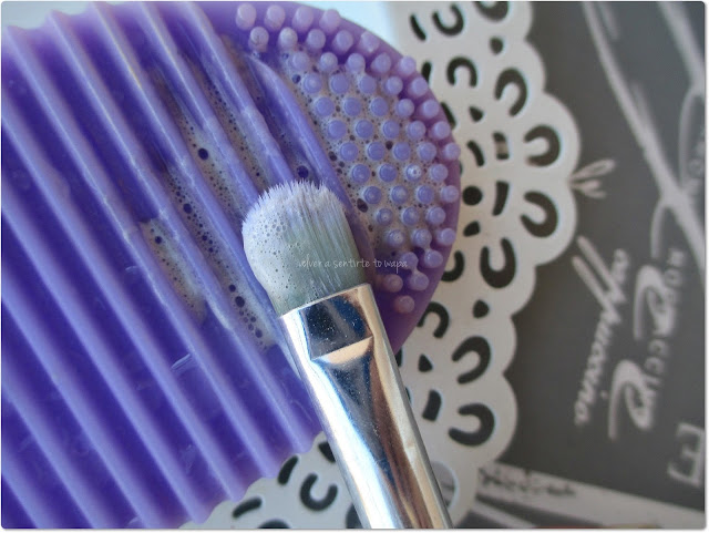 Brushegg, la nueva herramienta para limpiar tus brochas y pinceles