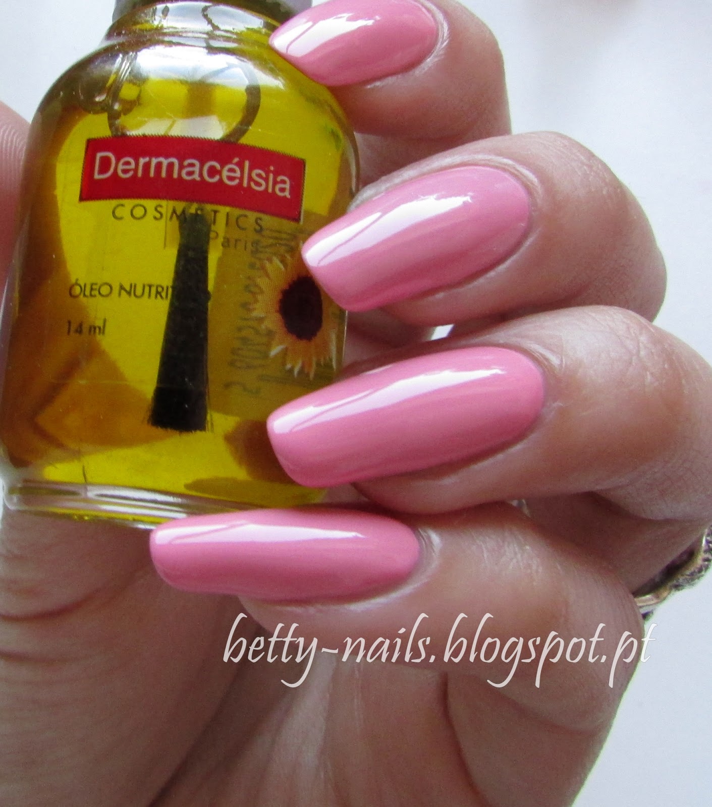 Betty Nails Dermacelsia 69 Ligh Pink , Base Coat, Cuticle Oil