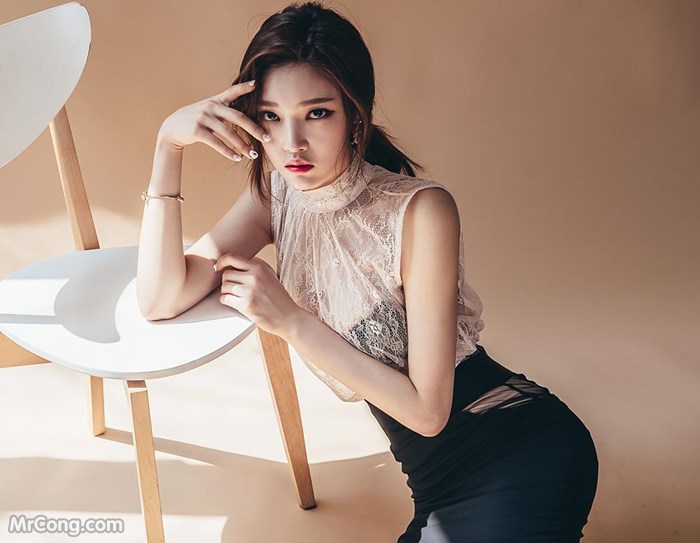 Beautiful Park Jung Yoon in the April 2017 fashion photo album (629 photos) photo 29-15