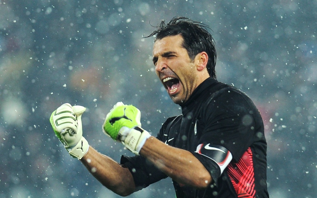 Gianluigi Buffon Wallpaper / Gianluigi Buffon Wallpapers Images Photos