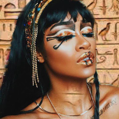 23 Must-Have Cleopatra Makeup Ideas For Halloween To Rock In Queen Cleopatra is the most beautiful and iconic Lady in Ancient Egyptian history 23 Must-Have Cleopatra Makeup Ideas For Halloween To Rock In