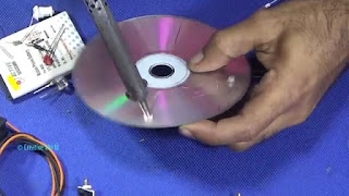membuat sendiri lampu sorot super terang dari cd bekas