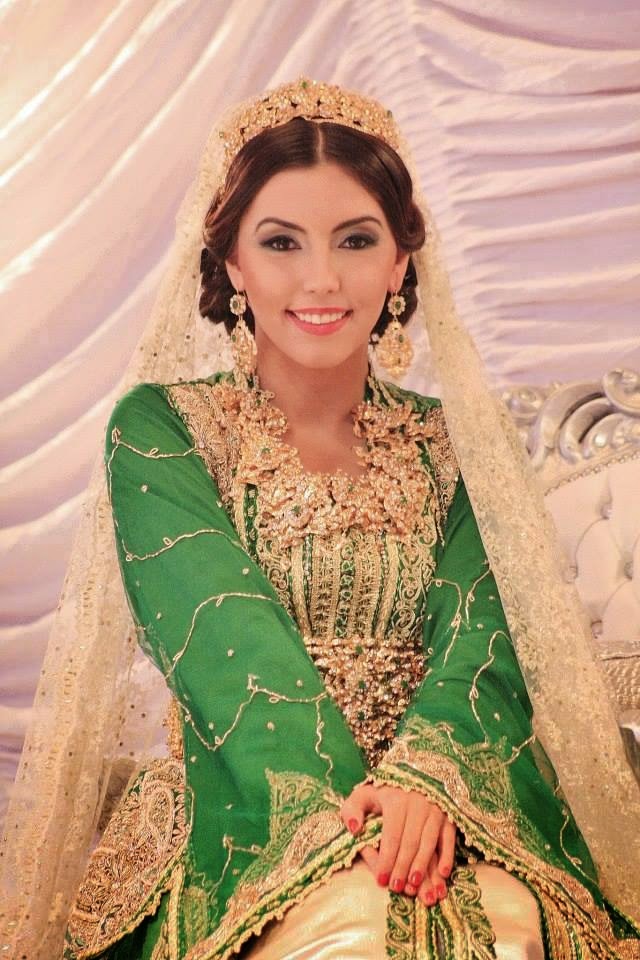 Caftan de mariage de luxe en 2 couleurs principales vert et jaune et un style traditionnel | New 