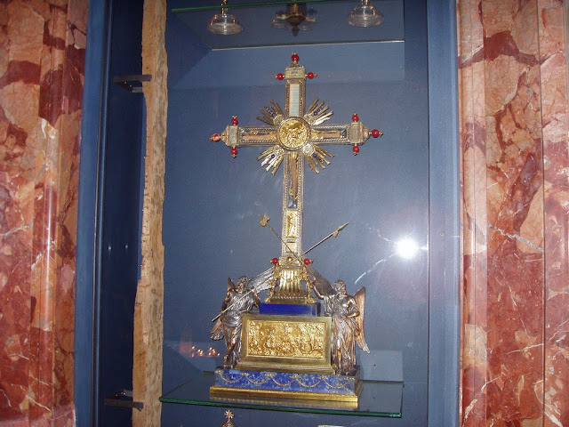Ο σταυρός του καλού ληστή http://leipsanothiki.blogspot.be/