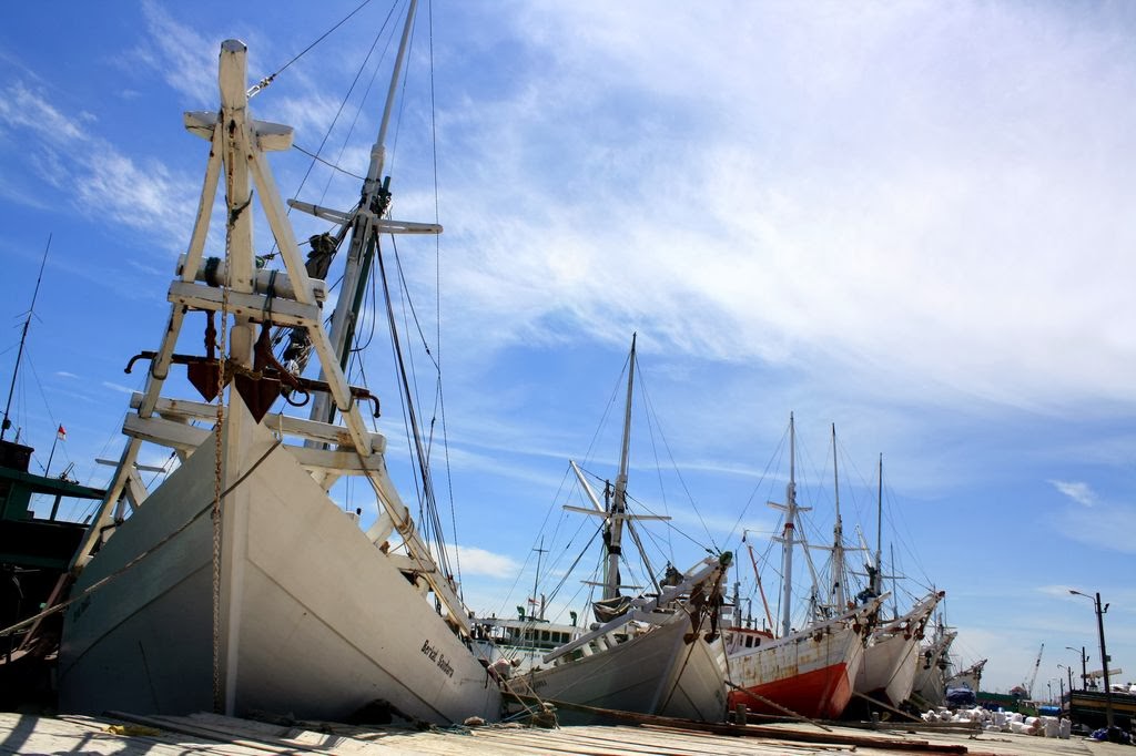 Pelabuhan Paotere Salah Satu Pelabuhan Tertua di Indonesia - ARSY Tours & Travel | Tour Operator Travel Agent Sulawesi Makassar