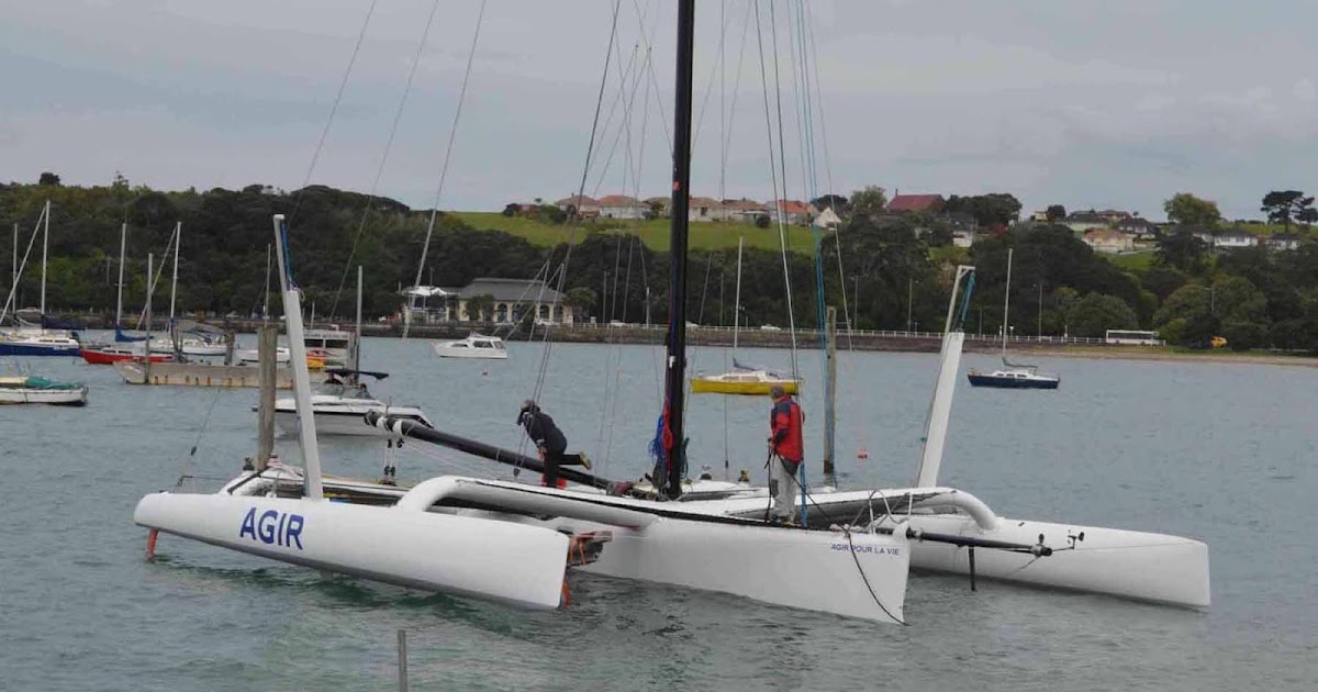 Trimaran sailboat kits Canoe thwart design