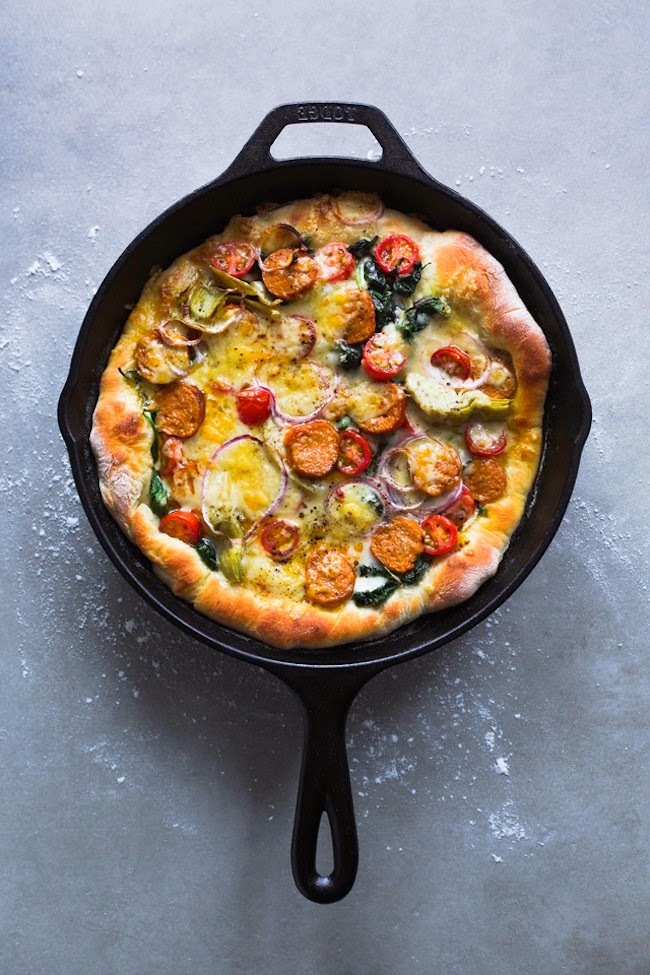 The Perfect 3 Minuted Skillet Pizza