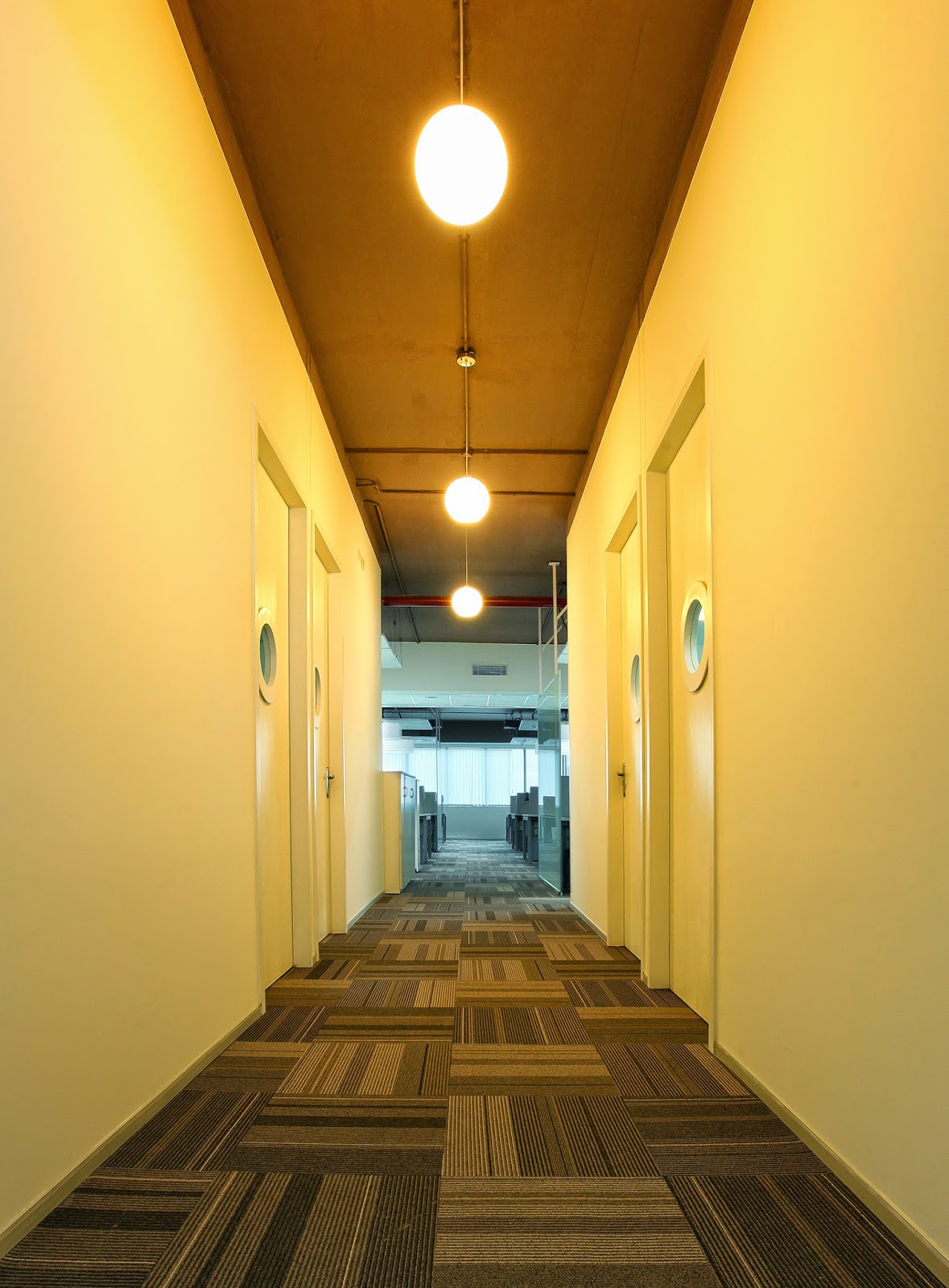 understanding symmetry in architecture