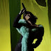 Rihanna se irrita com fãs capturando Pokémons em seu show