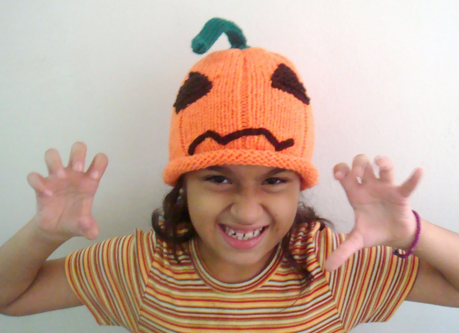 faima-s-how-to-pumpkin-hat-free-knitting-pattern