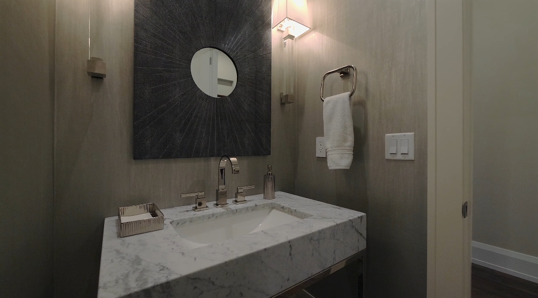 44 Photos vs. 919 S Southlake Dr, Hollywood, FL Luxury Home Interior Design Tour