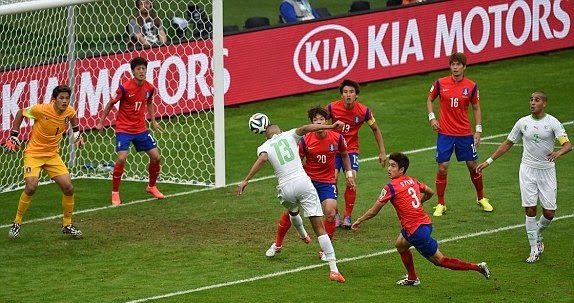 Empat Gol Aljazair Bungkam Korea Selatan