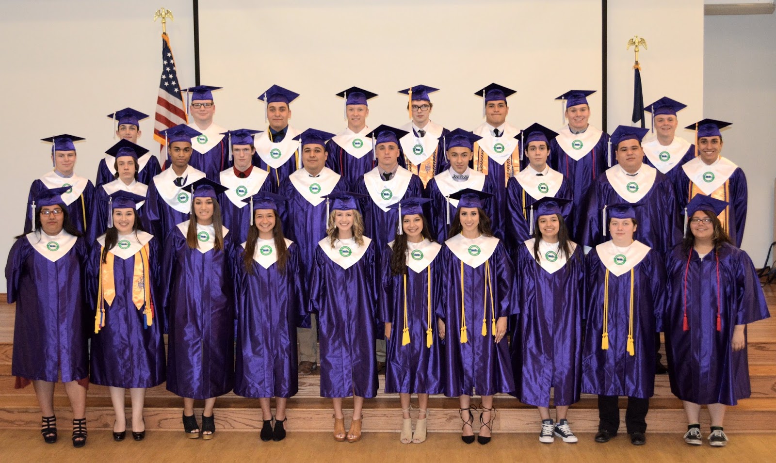 Roscoe Hard Times TwentyEight Seniors Graduate at Friday Commencement