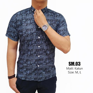 Model Baju Batik Cowok Kombinasi Kain Polos