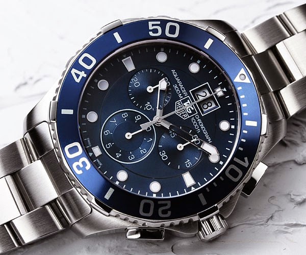 tag heuer grande date quartz chronograph