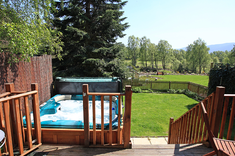 Red Squirrel Lodge Red Squirrel Lodge