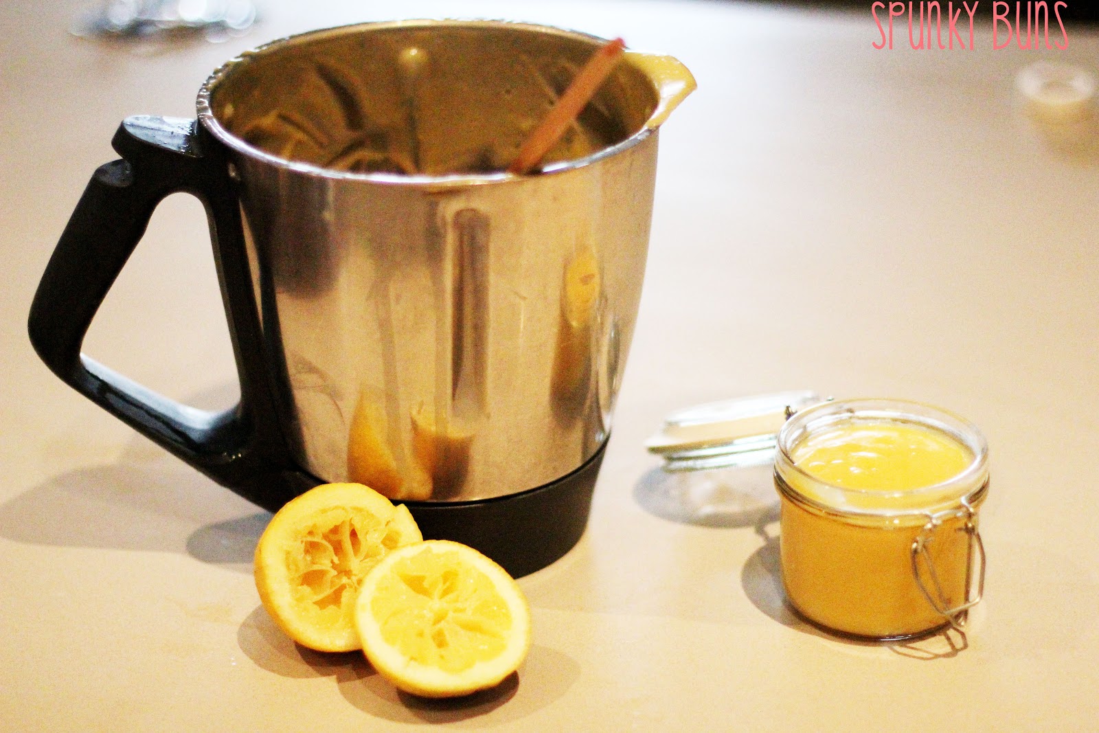 SPUNKY BUNS: Thermomix Lemon curd